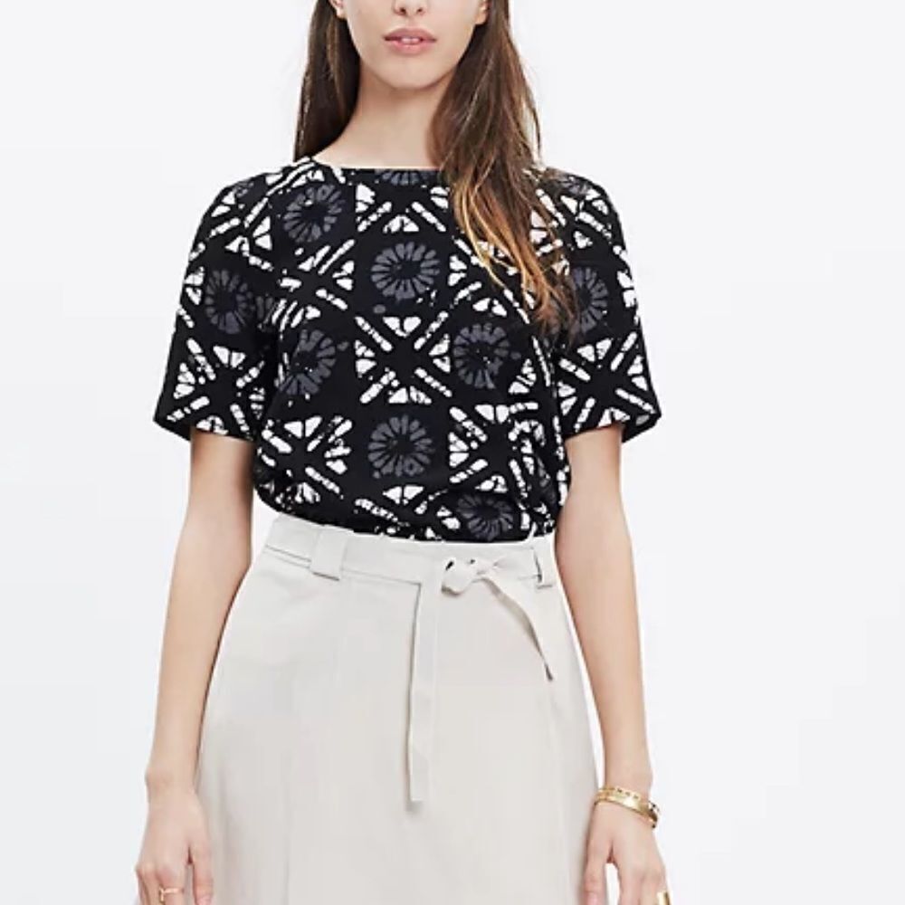 Madewell Industry Button-Back Top in Batik Grid - Picture 1 of 9